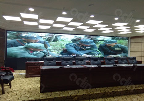 新疆乌什县行政服务大厅拼接屏会议中心应用案例